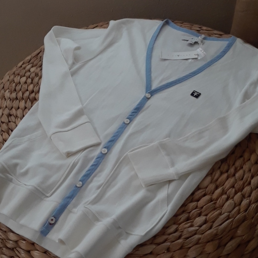 FIVE FOUR CARDIGAN...NWT..LADIES MEDIUM